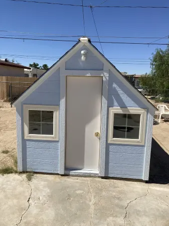 Comfortable House near Joshua Tree Park entrance and Marines Base Отели в г. Туэнтинайн-Палмс