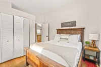 Cascade Getaway, Hot Tub, Fenced Acre, Pet Friendly