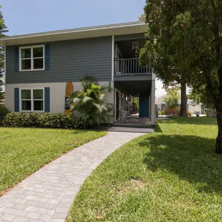 Beachy Getaway–Cozy, Clean & Equipped w/ All Essentials! Relax, Enjoy & Refresh!