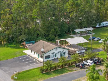 "The Florida Cracker "THE GREEN ROOM" READ our five stars review..