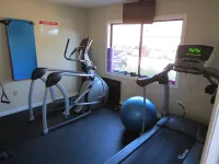AJ's Bayside Treasure - Outstanding Waterfront Views & Private Beach Access! - Gym