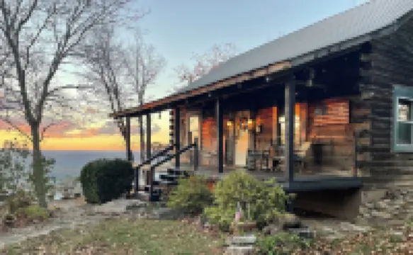 Owl’s Hollow - Stunning Brow View