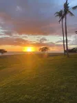 Luxurious Ocean View Condo - Steps from the beach! sleeps 6- 3 bedroom- 2 bath - Bungalows