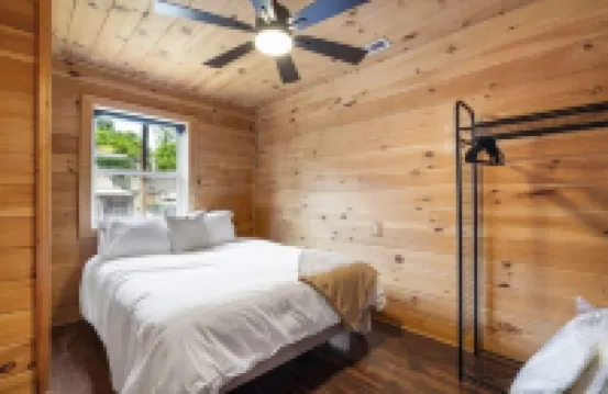 Big Riverfront Cabin #5 on the James! Sleeps 12, #5 of 5 Cabins