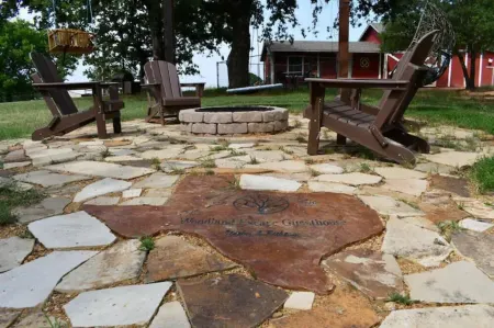 The Bunkhouse at Woodland Escape. Paradise meets countryside with pool & hot tub