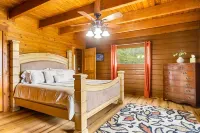 Beautiful Mountain View log cabin