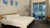 Funcadia - Check in & Out Anytime! Hotel di 