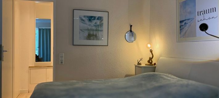 Duhnentraum with sea view /Smart-TV/Wlan/Parking/HD TV/Netflix and much more. Hotels in Cuxhaven