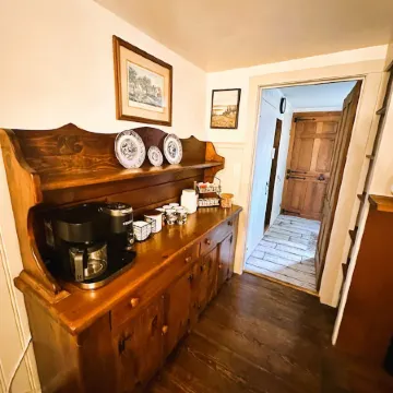 Rocky Branch Retreat on 33 acres with fenced yard, fireplaces & deck