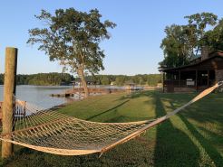 Camm's Lakeside Retreat (Close to Charlotte), Family-Friendly, Boat Available
