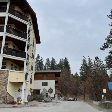 Alpine View Haus on Main - Bavarian Themed Condo