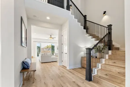 Reina Del Lago - BRAND NEW Lake LBJ, Private Heated Pool, Community Boat Ramp