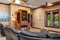 Private White River Estate on 214 acres. ATV/hiking trails. Pets stay free