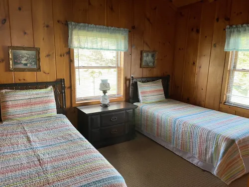 Waterfront Lake Lodge in the Thousand Islands
