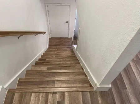 Casa Wooten -Contemporary Condo Отели рядом с достопримечательностью «Microelectronics Research Center Department of Electrical and Computer Engineering»