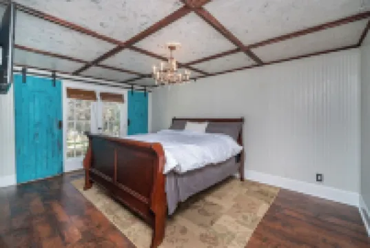 Modern comforts of home, close to all the amenities Madison Alabama has to offer