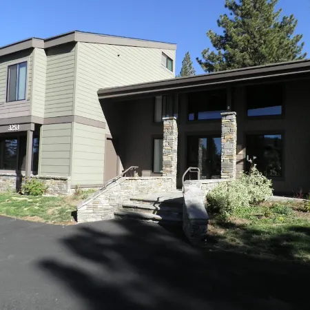 Summit Condo by Eagle Lodge