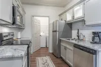 Delta Suite in Sleepy Hollow