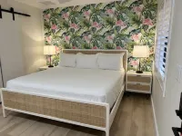 Floridian Flamingo Casita, 201