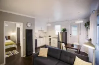 The Lincoln Street Cottage SANITIZED & SAFE!