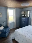 The Pink cottage on West Beach, water front , short walk to beach