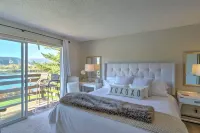 Condo Overlooking Pond w/ 2 Fly Fishing Badges, Golf, Tennis & 24 Mi. to Aspen!