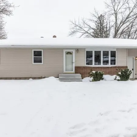 A Cozy Updated 3 Bedroom Home!