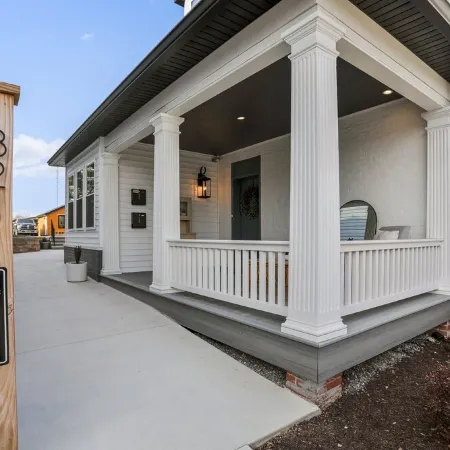 Central, Beautiful Apartment in Downtown Chambersburg