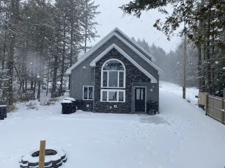 Maine Lakeside Retreat