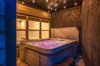 SummerFun! Pets, Indoor Pool, Fire Pit, Hot Tub, Foosball/Air Hockey, Dollywood! - مسبح خاص