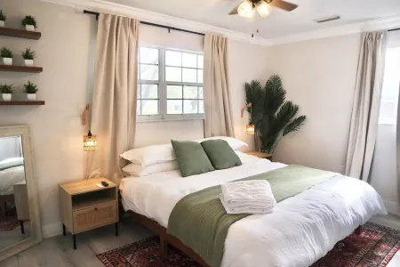 3mi Hard Rock Stadium - 9mi Beach - Grill - Patio Отели в г. Мирамар