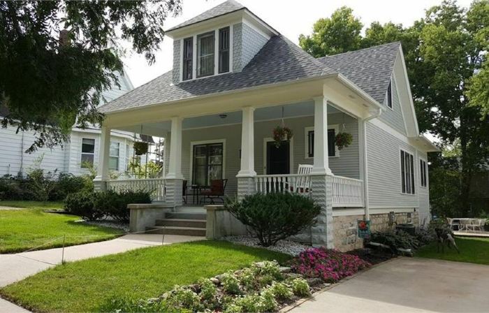 Exceptional new listing Decorah Craftsman Bungalow
