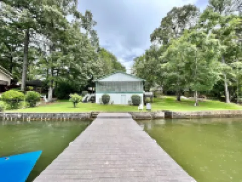 Lake Front Cabin W/ Screened-in Porch and personal dock - Close for Auburn games