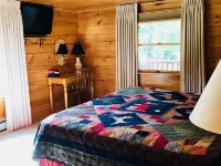 Gorgeous White Mountain Log Home in Franconia - Hike, Bike, Golf, Ski and More! Hotels in Franconia