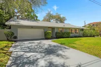 Quiet Oceanside Getaway excellent for families with children- Palm Harbor, FL - 3-Star