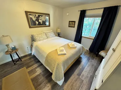 Couple’s Spacious Summer  Master - Non Shared House Hotel in zona Bunnell Street Arts center