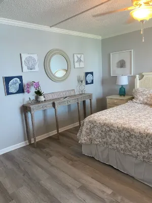 Completely renovated 1 bedroom on first floor Sabine Yacht and Racquet Club Pensacola Beach Gulf Side Artificial Reef 주변 호텔