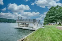 Enjoy the sunset from this east side Keuka Lakefront home! - 4 tähden