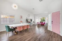 PinkBlissHouz: Pool, Spa, Firepit, Themed Rooms