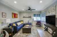 ❤️of PHX • Heated Pool • Chef's Kitchen • Fast WiFi