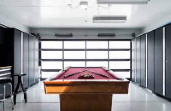 Newly Renovated Modern Home w/ Pool, Jacuzzi, Pool Table - Close to All