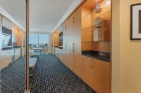 𝐓𝐑𝐔𝐌𝐏 56th Floor ⁕ Luxury Suite ⁕ Strip Views