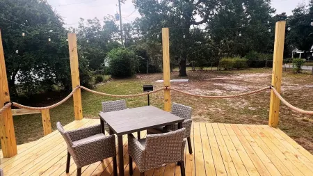 Cozy Stay Near it All:  USC, Ft. Jackson & Columbia Venues