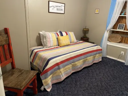 The Hacienda~ A Simple Home~5 minutes from Lake Texoma! Отели рядом с достопримечательностью «Суперцентр Уолмарт»