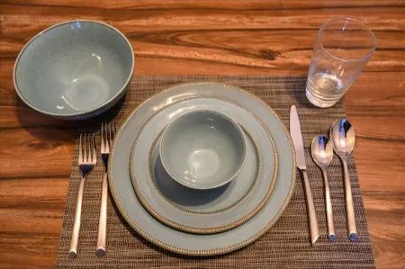 High Ceiling, Cozy 1BR in the Central of Pasadena, Walk to Markets and Resturant