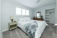 Moores Place -Wooded View-Great Location-Game Rm-by IU