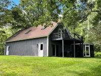Charming Cooperstown country house with views of Lake Otsego