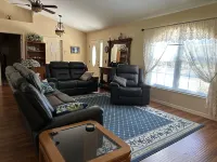 Custom home great local, boat parking,  near dock, food, scalloping,  Manatee.
