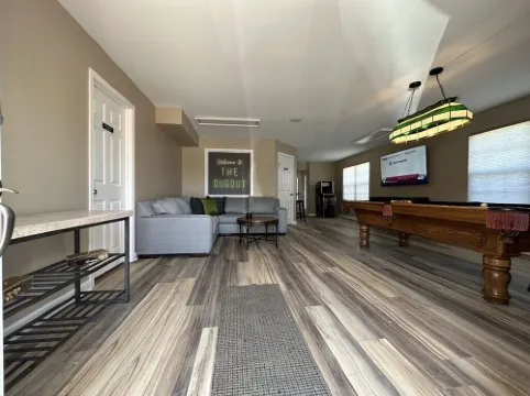 The DugoutFamily-friendly baseball themed house, 20 miles from Downtown Cincy