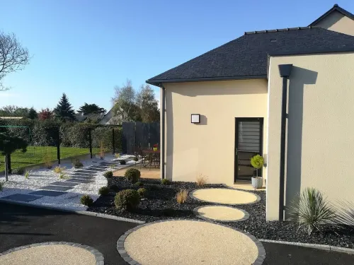 Charming modern house near the beaches Hotels in Lancieux